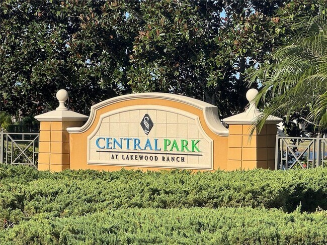 Building Photo - 11765 Forest Park Cir