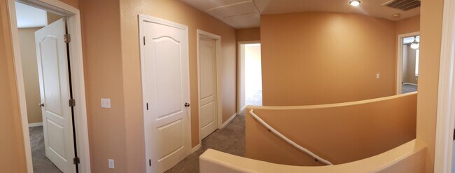 Building Photo - 262 Wellington Dr