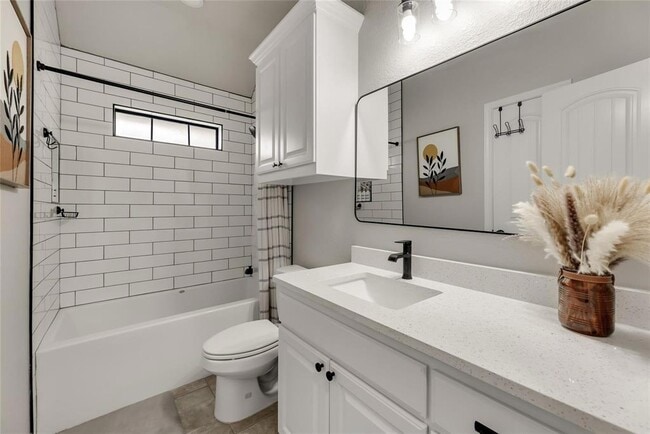 Building Photo - 935 Turtle Dove Trail