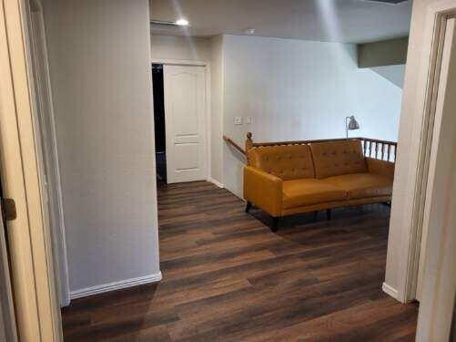 Building Photo - 8213 W Quail Ave