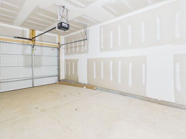 Building Photo - Brand New Beautiful Townhome! Small Pets Welcome! Attached Garage!