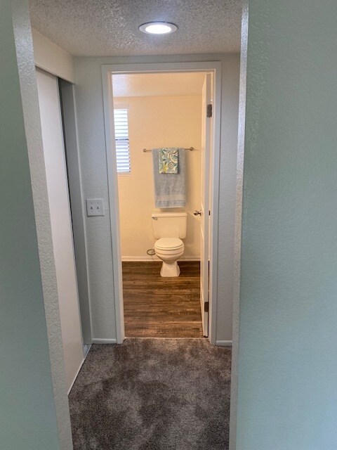 Building Photo - 8324 Vineyard Ave