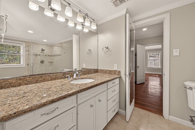 Building Photo - 7128 Staffordshire Blvd