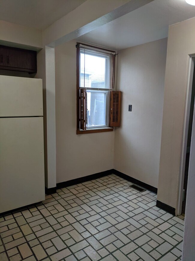 Building Photo - 531 Duquesne Ave