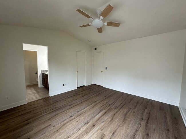 Building Photo - 15819 Antelope Dr