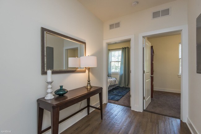 Building Photo - 3836 Spring Garden St