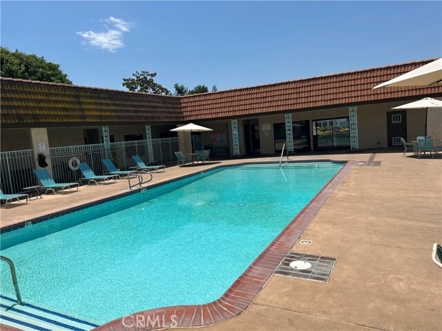 Building Photo - 2851 Rolling Hills Dr