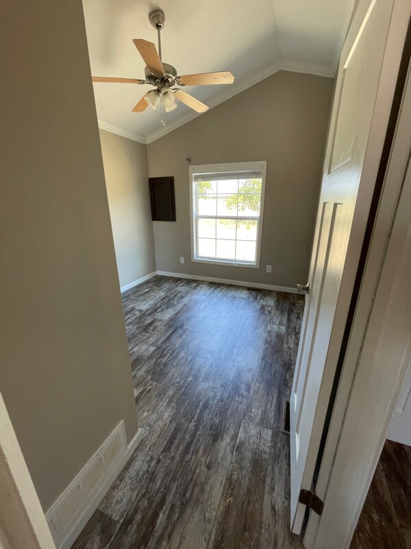 Building Photo - 219 Antler Rdg Trl