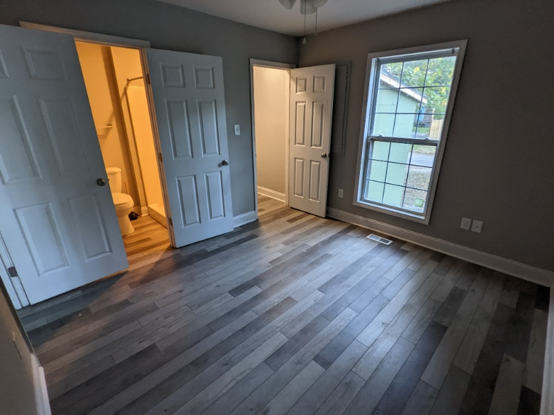 Building Photo - 5621 Button St