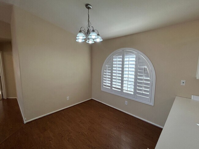 Building Photo - 12813 W Palm Ln