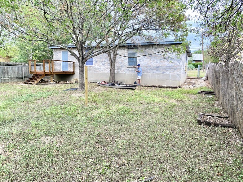 Backyard - 1918 Castle Gate Cir