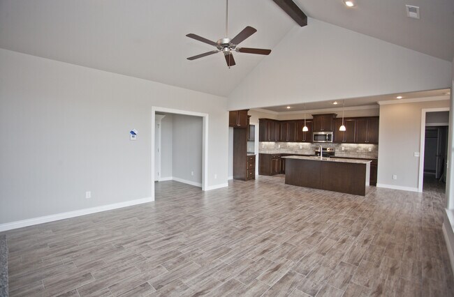 Building Photo - ***1004 Taylor Lane***