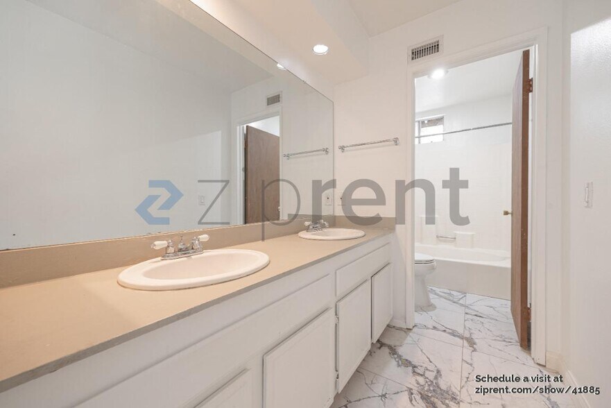Building Photo - 2021 Haller St