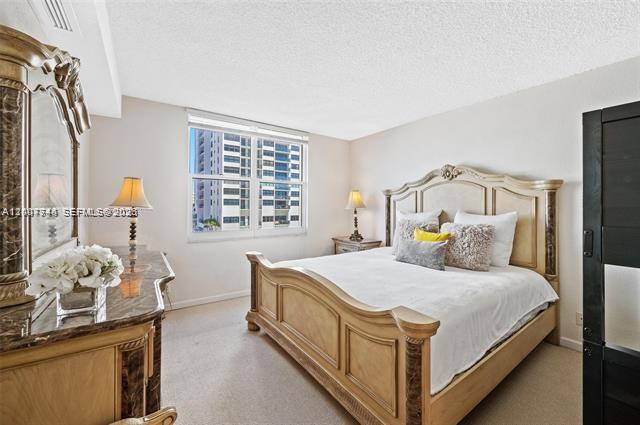 Building Photo - 2501 S Ocean Dr