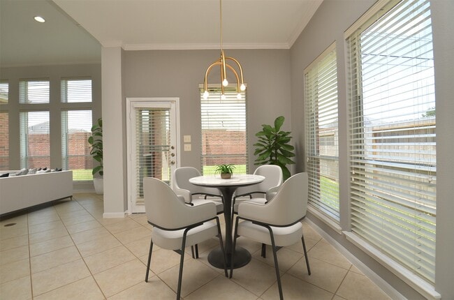 Building Photo - 3910 Jade Cove Ln