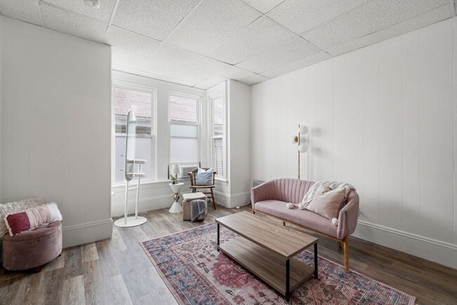 Building Photo - 928 Dorchester Ave