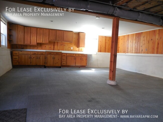 Building Photo - 430 Miller Ave