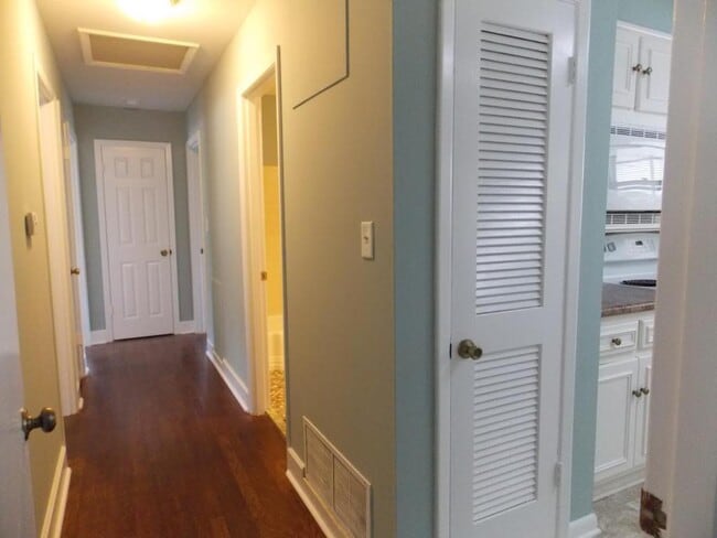 Building Photo - 403 Catherine Ave