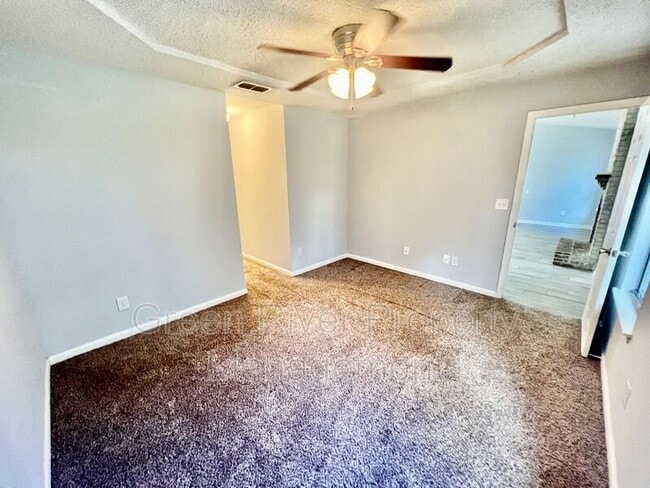 Building Photo - 3248 Dowitcher Ln