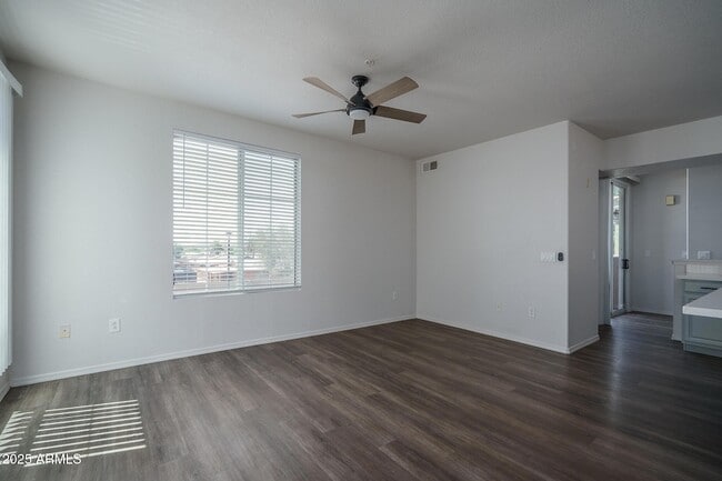 Building Photo - 18250 N Cave Creek Rd