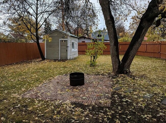 Building Photo - 2bed/2bath house in Kalispell becoming ava...