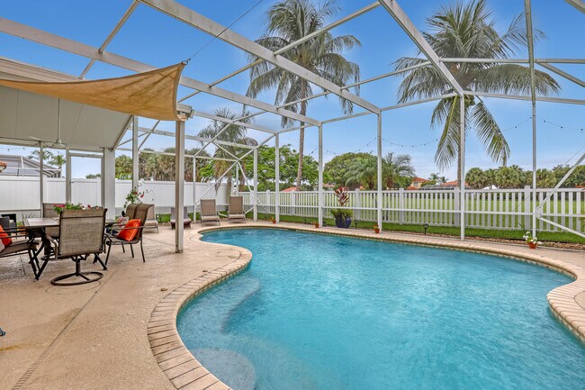 Building Photo - 6074 Las Colinas Cir
