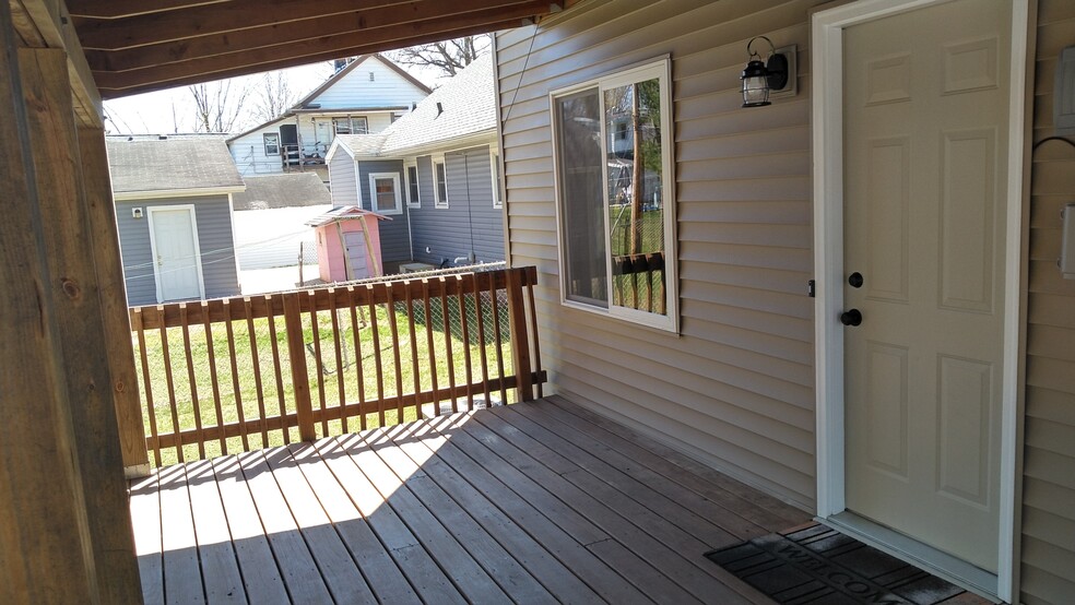Your deck - 719 Moreland Ave