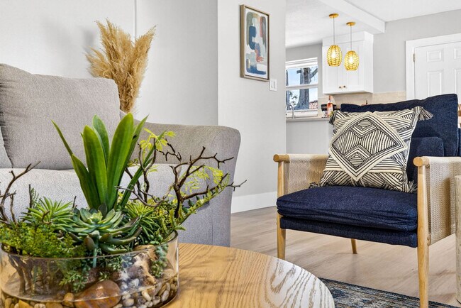 Building Photo - 153 Vista Hermosa Cir