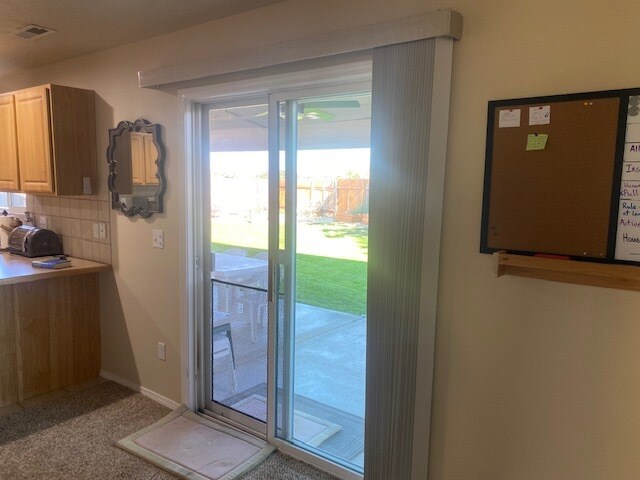 Building Photo - 218 Rose Lake