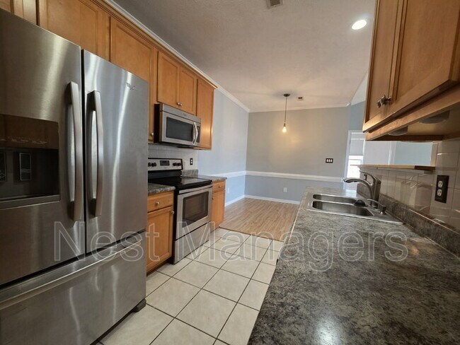 Building Photo - 1324 Kershaw Loop
