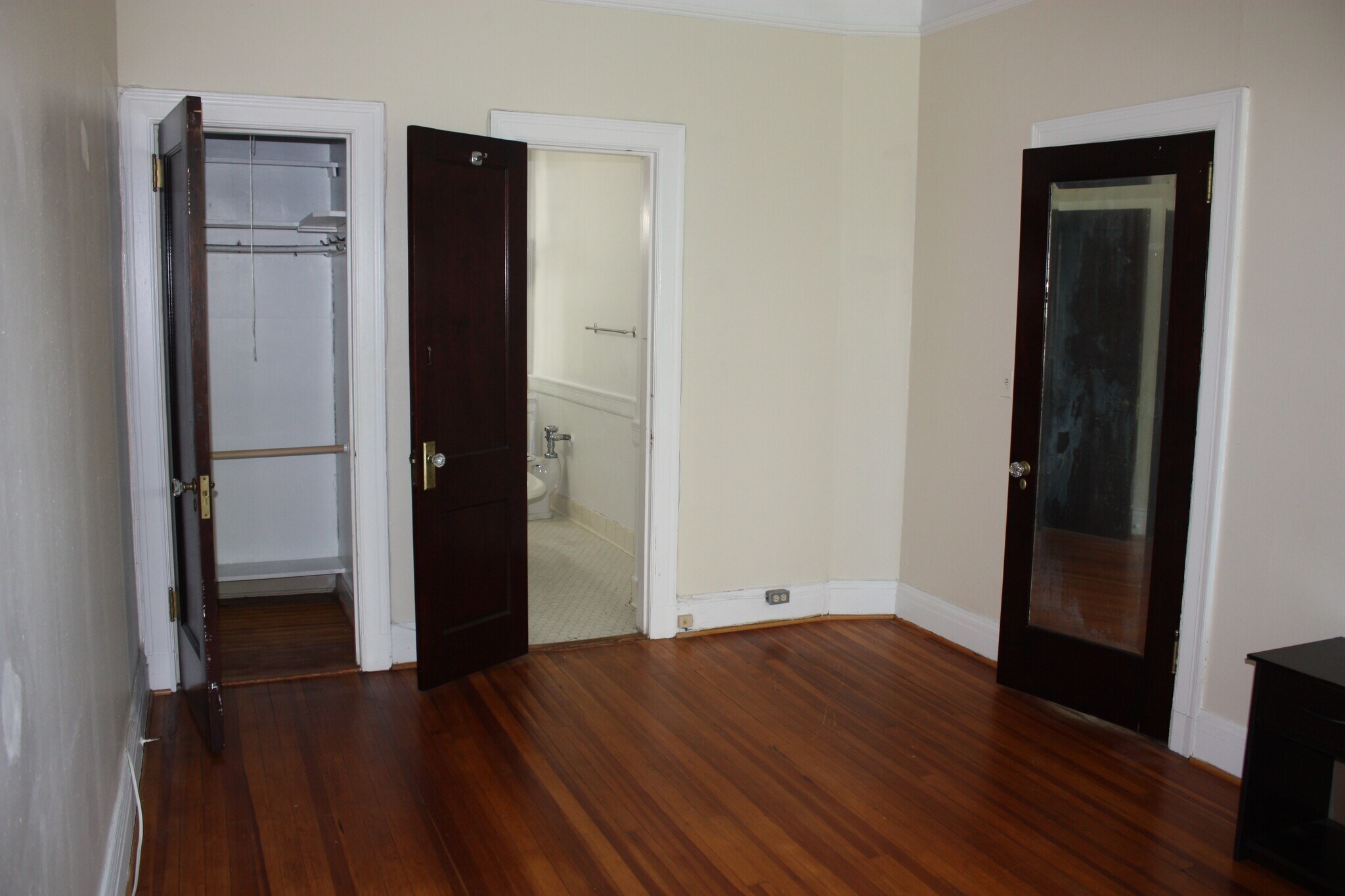 Building Photo - 3409 Greenway