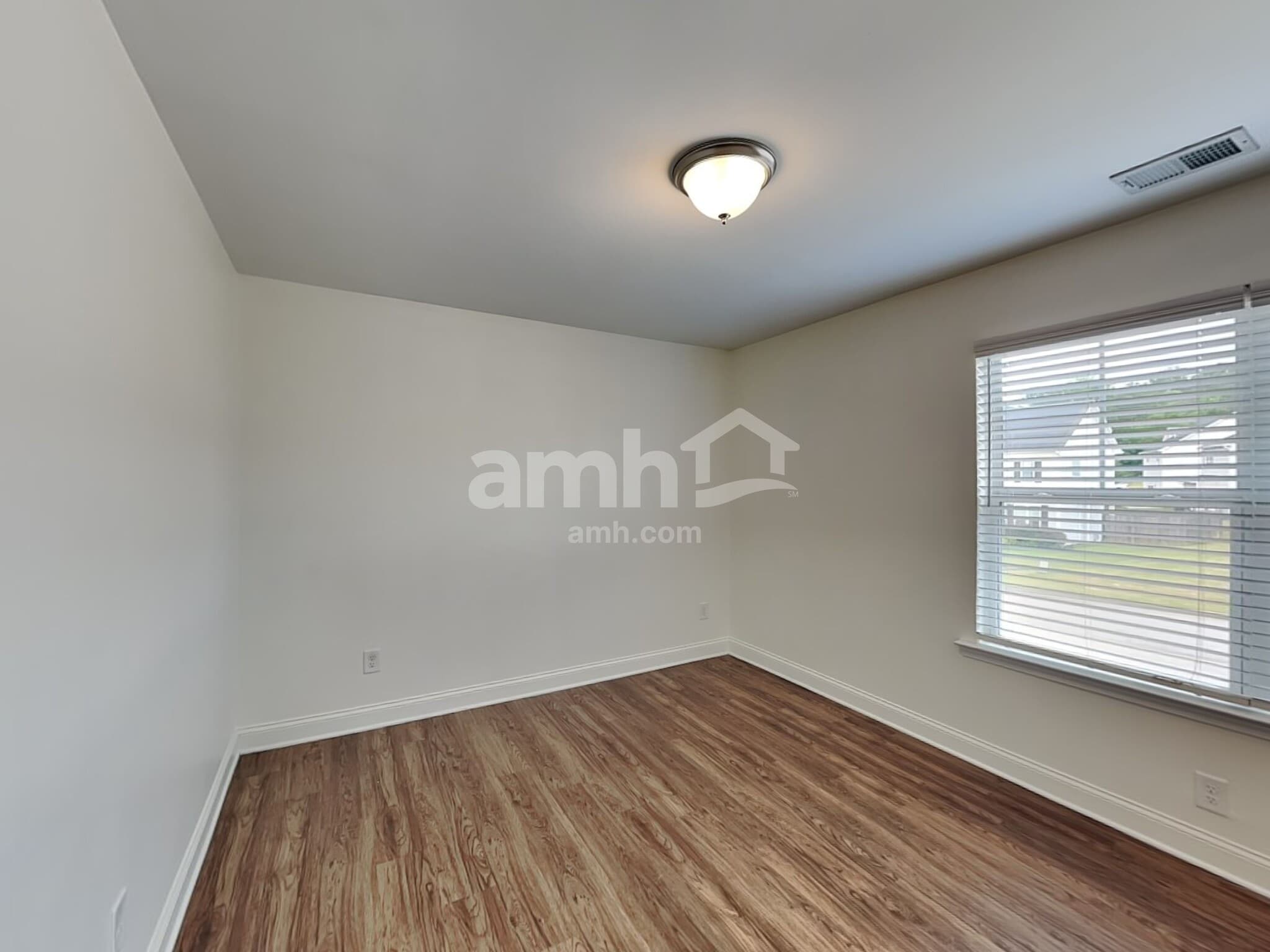 Building Photo - 8137 Willowbank Way