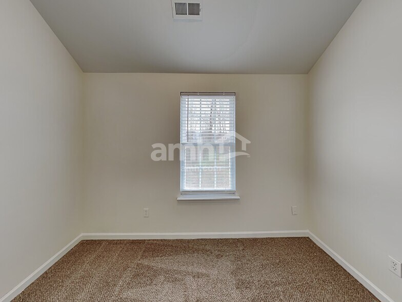 Building Photo - 8621 Berrybrook Ln