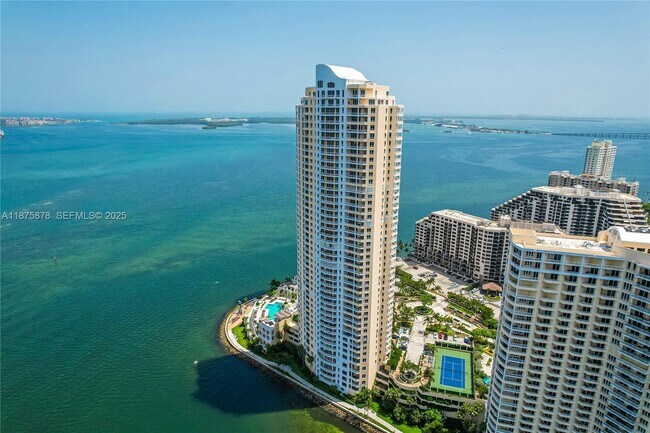 Building Photo - 848 Brickell Key Dr
