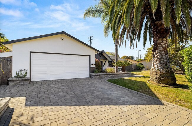 Building Photo - 6283 Guava Ave