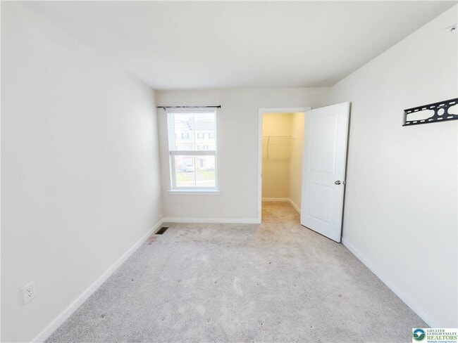 Building Photo - 7699 Clayton Ave