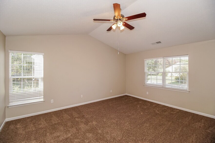Building Photo - 5271 Moonlight Trail SW