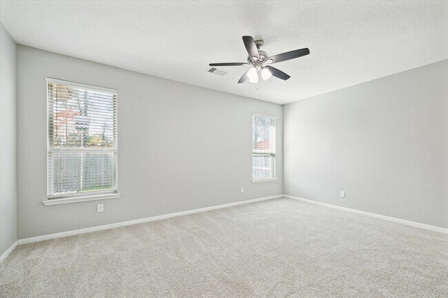 Building Photo - 1128 Clonmore Ct
