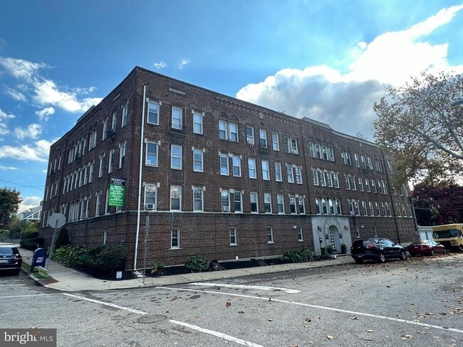 Building Photo - 200 W Sedgwick St