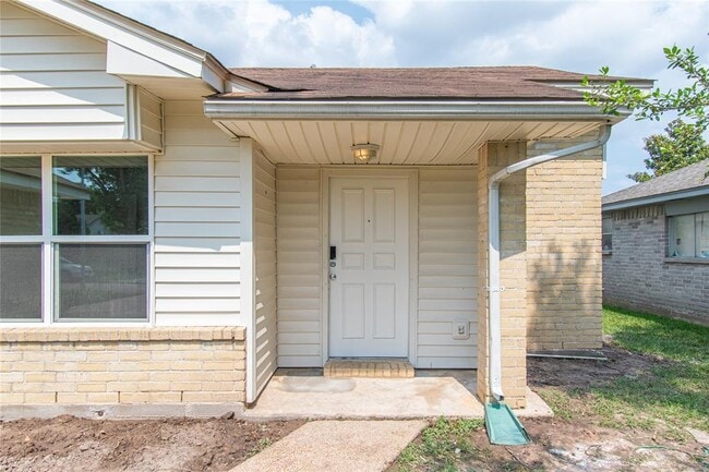 Building Photo - 12710 Autumn Mill Dr