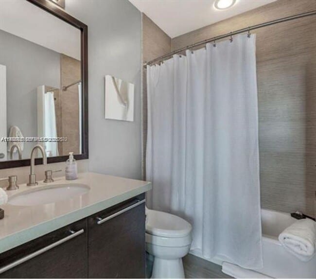 Building Photo - 7930 East Dr