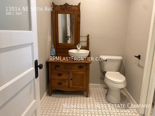 Building Photo - Charming Recently Updated Farm Cottage