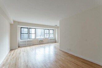 Building Photo - 236 E 36th St