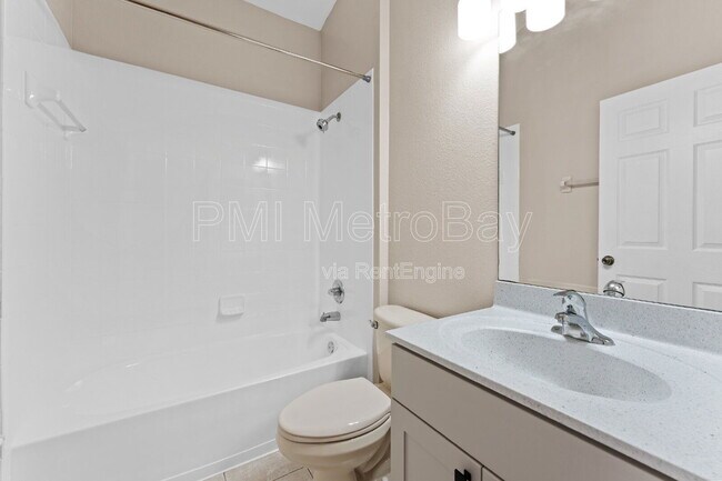 Building Photo - 11709 Holly Creek Dr