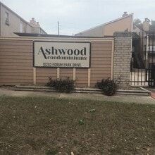 Building Photo - 10203 Forum Park Dr