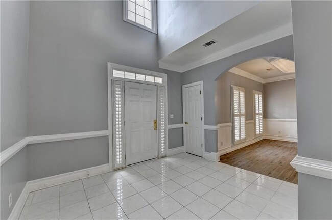 Building Photo - 2072 Fairport Way