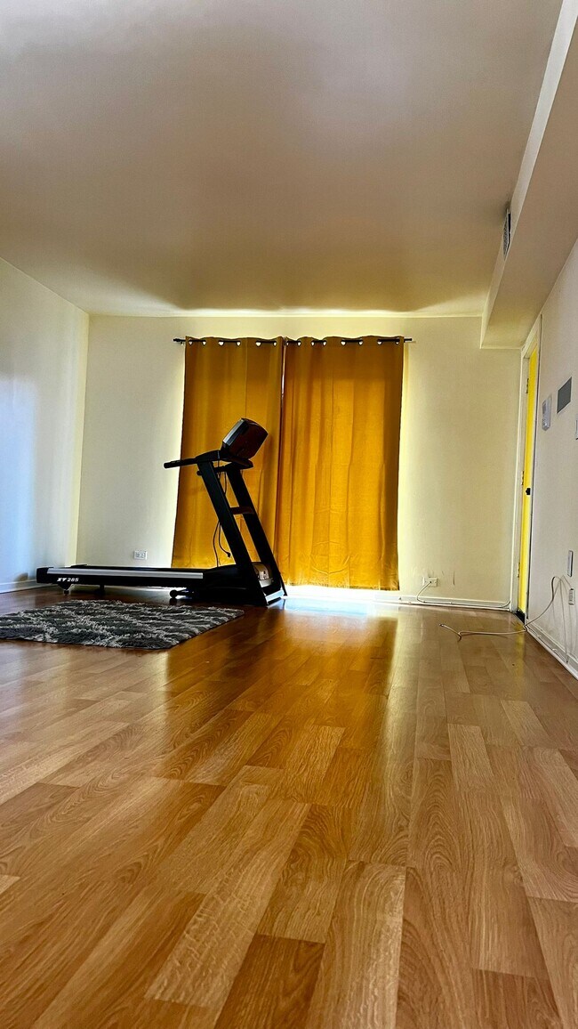 Building Photo - 1222 Brown St