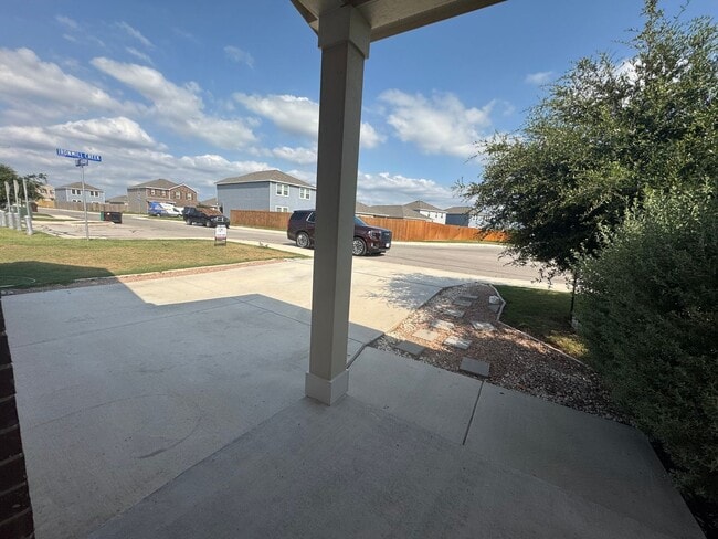 Building Photo - Spacious 4 Bedroom 3 Full Bath home in the Liberte Community!