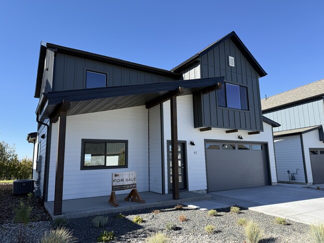 Building Photo - 82 Horseshoe Lp