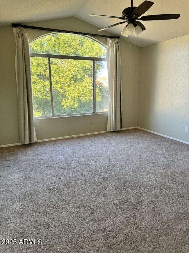 Building Photo - 7442 W Via Del Sol Dr